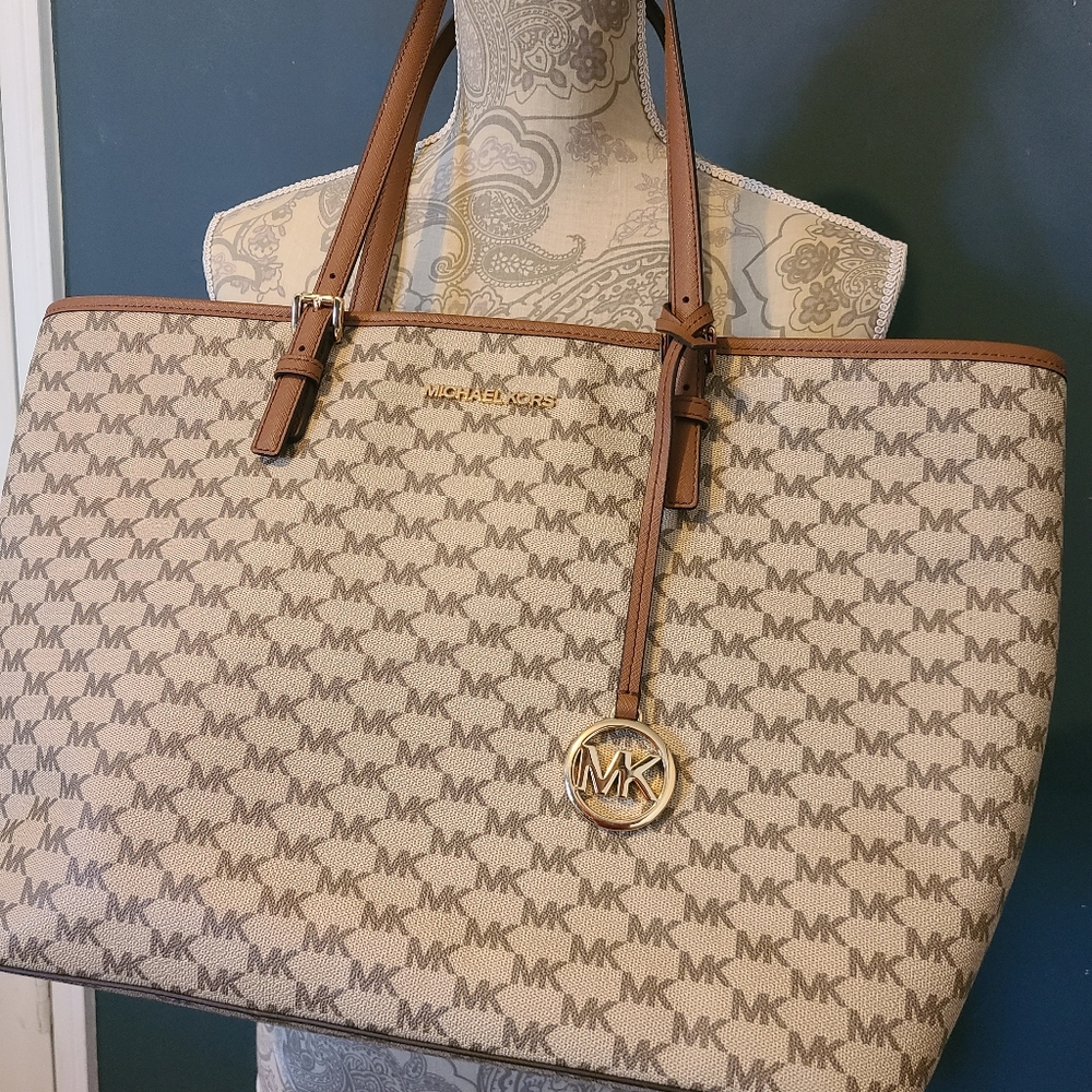 Michael Kors Large Monogram Multifunctional Travel Tote